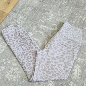 Beyond Yoga Gray Leopard Leggings